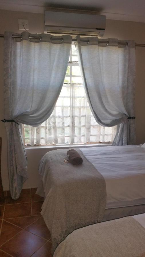 Lani'S Guest House - No Loadshedding Musina Exteriör bild