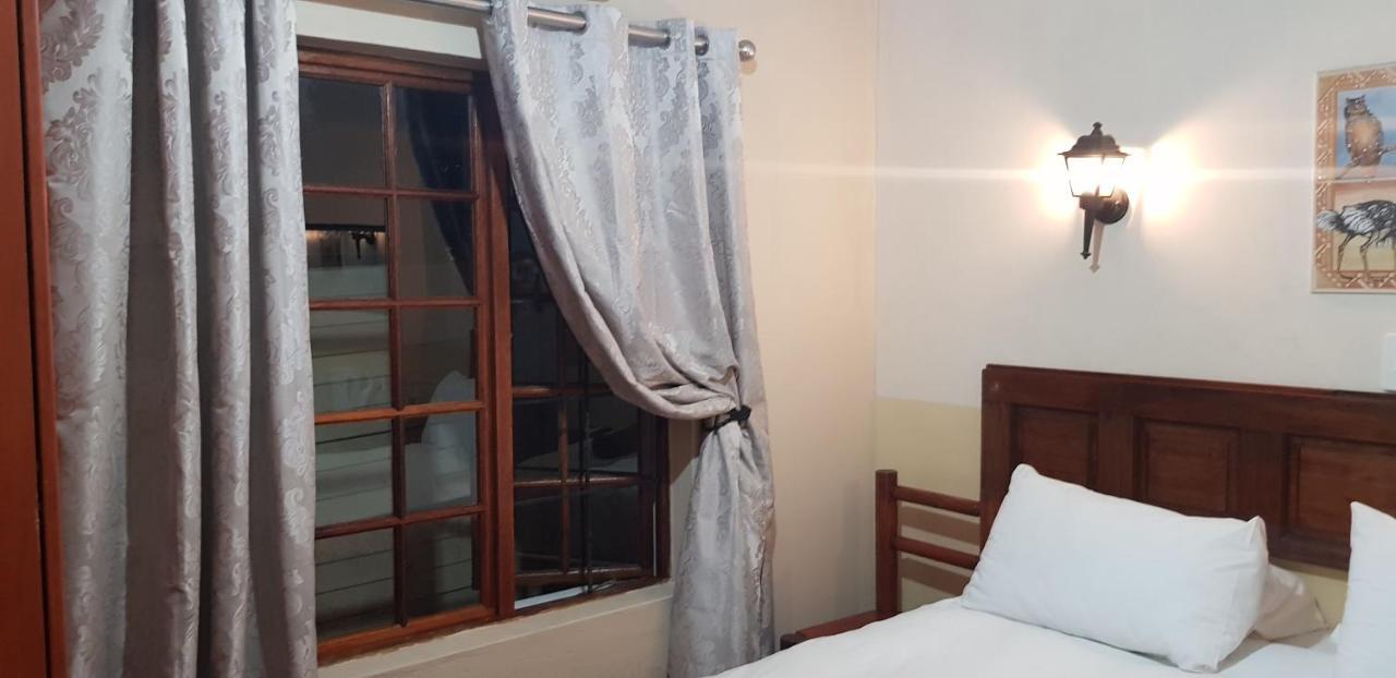 Lani'S Guest House - No Loadshedding Musina Exteriör bild