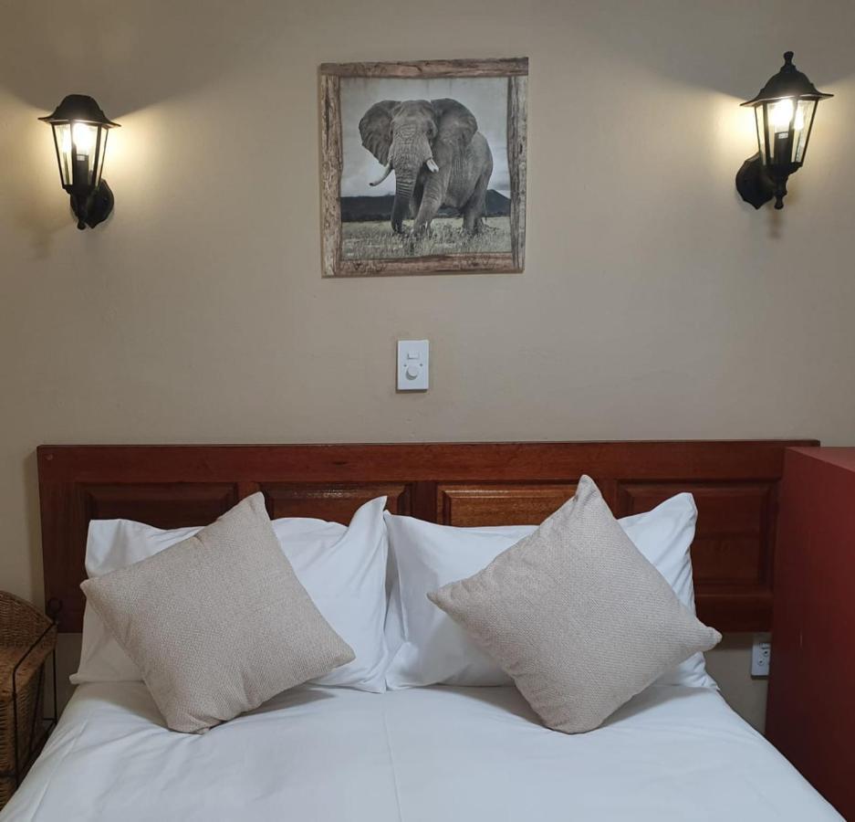 Lani'S Guest House - No Loadshedding Musina Exteriör bild
