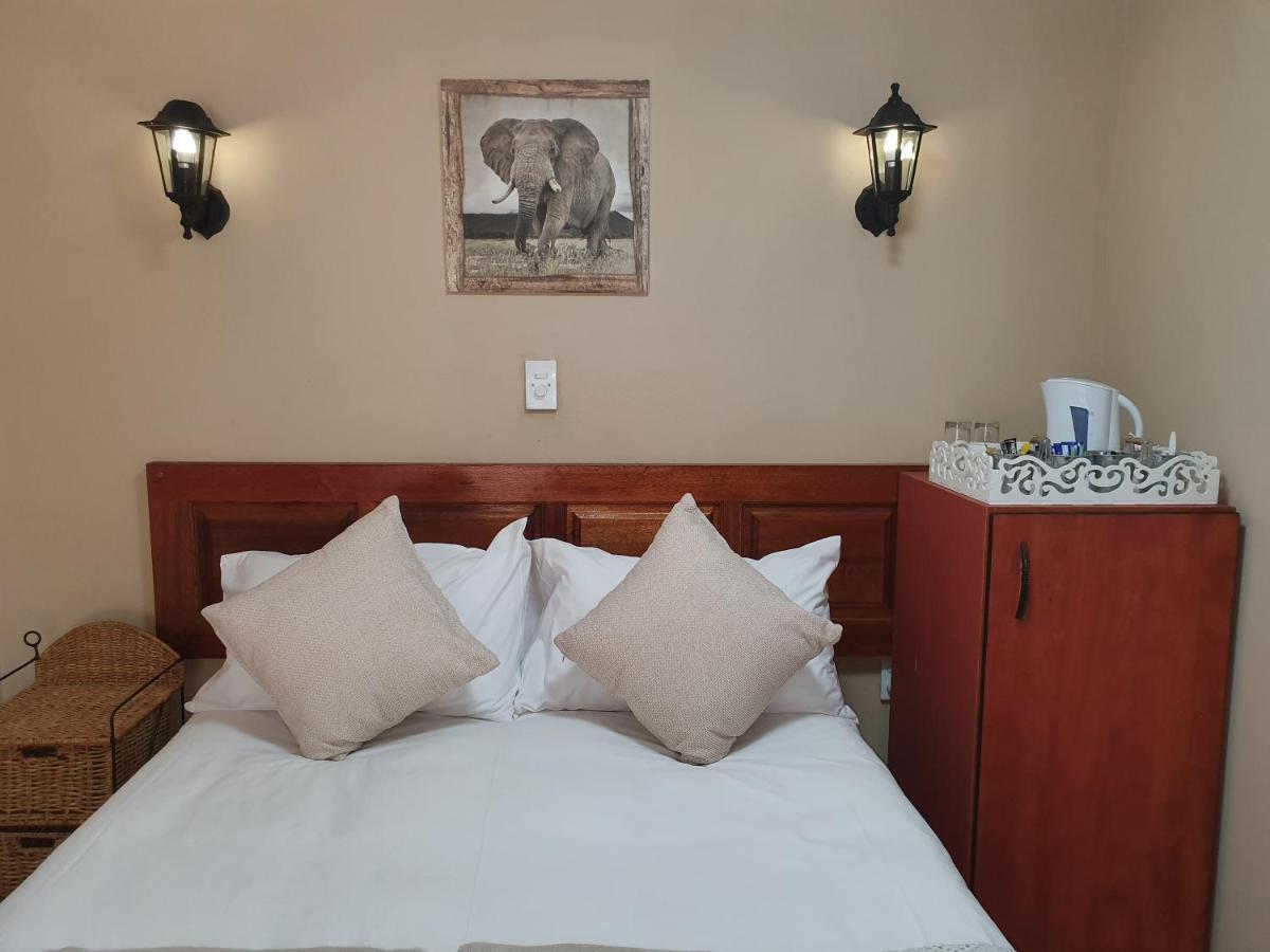 Lani'S Guest House - No Loadshedding Musina Exteriör bild